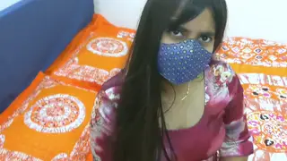 Indian Housewife Dominates Bedroom Ride in Homemade Clip