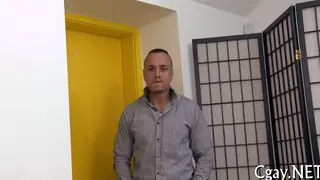 Muscular Hunk Gets POV Blowjob Before Bareback Finish
