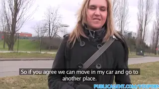 Blonde Babe Gives Roadside Blowjob in Car Casting