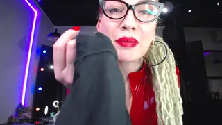 Blonde Stepmom Dominates Her Employee at the Desk