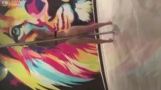 Blonde Latina Flaunts Plugged Ass Outdoors Before Facial