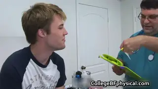 College Twinks Swap Blowjobs in Dorm Room Hookup