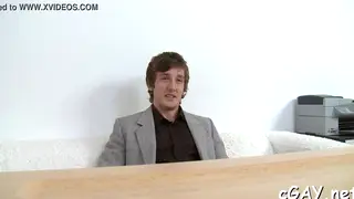 Two Amateurs Go Raw in a Quick Hookup