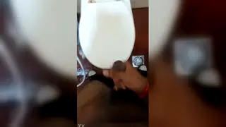 Solo Guy Jerks Off to a Thick Cumshot in Close-Up