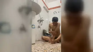 Asian Twink Takes Facial From Mature Hairy Daddy