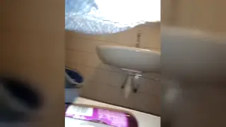 Solo Guy Works His Hole Close Up for the Camera