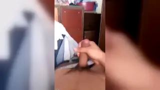 Amateur Twink Strokes Himself on Camera
