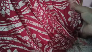 Indian MILF Takes Her Boyfriend Deep in Anal