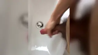 Amateur Guy Captures Quick Solo on Phone