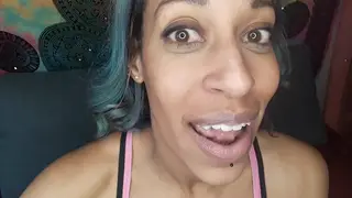 Traveler Explores Oral Fetish on Holiday