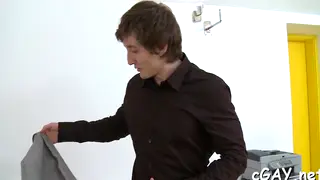Raw Bareback Fuck Ends in Mutual Release