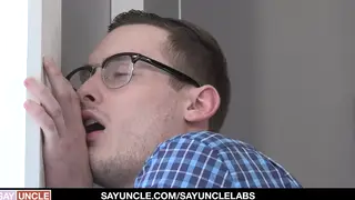Muscular Hunk Fills Tight Twink with Deep Creampie