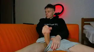 Slim European Twink Strokes to Explosion on Cam