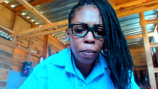 Curvy Ebony Stepmom Gives First Handjob in Roleplay