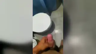 Guy Shows Feet While Stroking to Climax