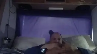 Amateur Blowjob Clip Features Extended Oral Session