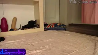 Blonde Solo Stretches Her Ass With Giant Toys Until Gaping