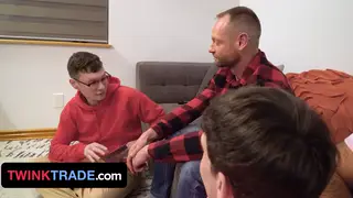 Trans Woman Joins Foursome With Twinks and Muscular Daddies