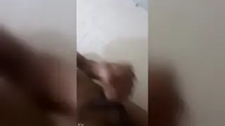 Amateur Pair Gets Frisky Under the Open Sky