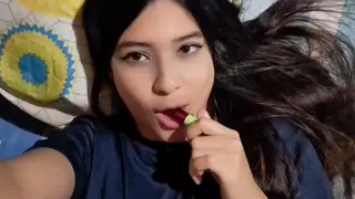 Curvy Latina Shows Off Her Huge Ass with a Toy
