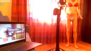 Amateur Guy Jerks Off in a Homemade Clip