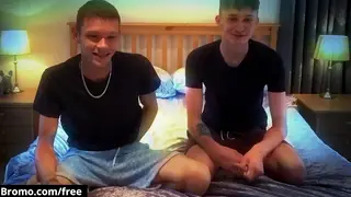 Tattooed British Muscle Couple Fucks Bareback on Webcam