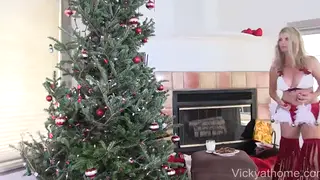 Blonde MILF Takes Massive Holiday Facial from Santa