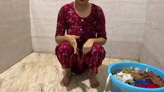 Indian Bride Pisses Then Loses Virginity in Bathroom