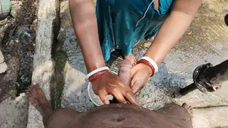 Indian Housewife Takes Anal While Husband Films