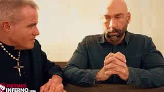 Muscle Daddy Takes Extreme Fisting From Tattooed Stud