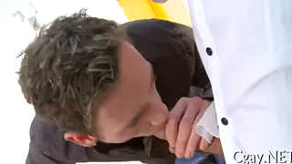 Muscular Jock Takes a Bareback Blowjob