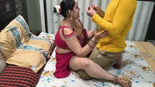 Indian BBW Milf Enjoys Doggystyle With Her Boyfriend