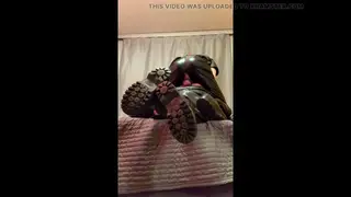 Leather Master Claims His Sub in Raw Gear