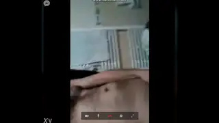 Solo Performer Shows Off in Amateur Clip