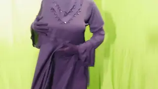 Indian Wife in Hijab Services Her Boyfriend Orally