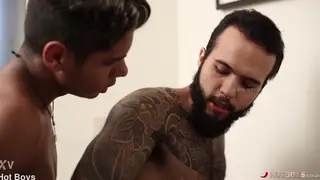 Tattooed Studs Fuck Bareback in the Car