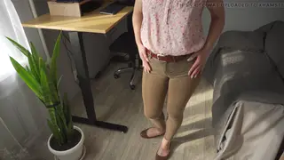 Curvy Secretary Teases Wedgie in Tight Office Jeans