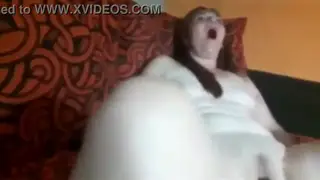 Mature Woman Battles a Fucking Machine Until She Breaks