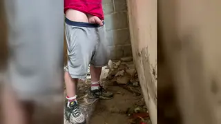 Redhead Asian Twink Pisses Hands-Free Outdoors