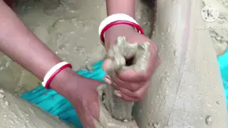 Busty Indian Bhabhi in Cheerleader Gear Gives Handjob