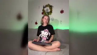 Indian Teen Gapes Wide During Extreme Anal Fisting