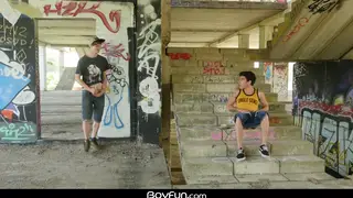 Twink Pair Fucks Bareback Outdoors in Doggy and Ride