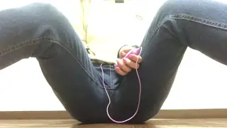 Asian Amateur Slides a Toy Inside Her Jeans for First Time