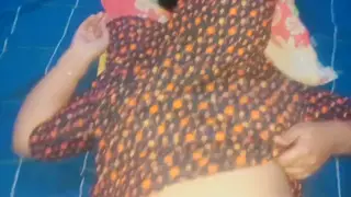 Indian MILF Fucks Outdoors With Partner