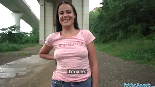 Curvy Amateur Gives POV Blowjob Outdoors Before Cumshot