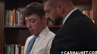 Muscle Daddy Breeds a Smooth Twink in a Casting Interview