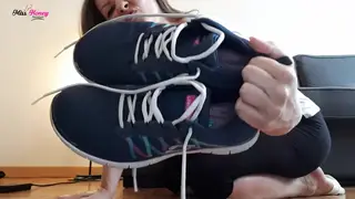 MILF Dominates With Smelly Feet and Socks
