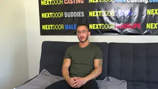 Hairy Muscular Amateur Finishes on Camera During a Casting Session