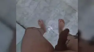 Latino Amateur Enjoys Long Solo Session at Home