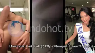 Asian Girlfriend Enjoys Doggystyle in Steamy Shower